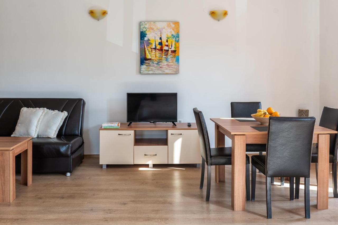 Villa Entre Emona Екстер'єр фото